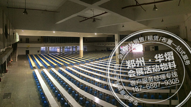 郑州中博博览中心小升初测试上千桌子出租